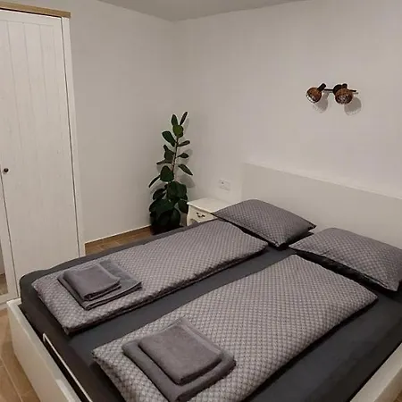 Stara Malija Apartment *