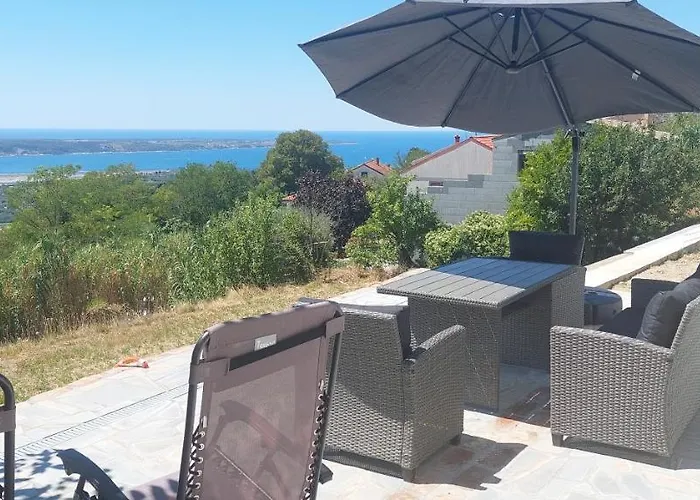 شقة Stara Malija إيزولا