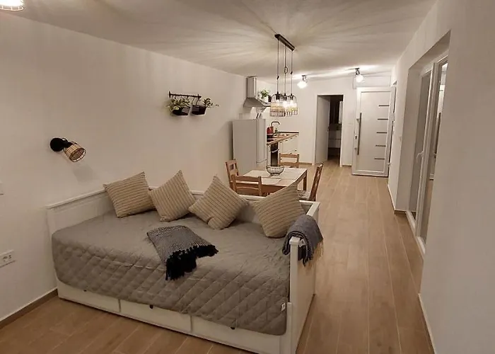 Stara Malija * إيزولا